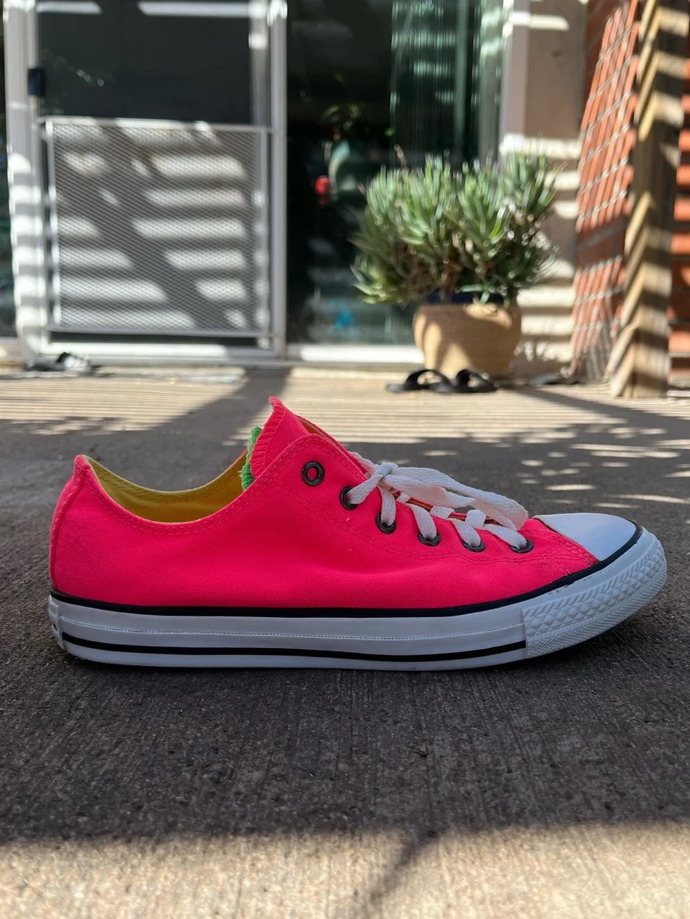 Converse Chuck Taylor All Star Double Tongue Neon Pink Low Top 614130F